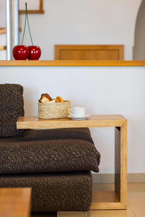 Thetree Villa, With Heated Pool & Spa Whirlpool Gállos Exterior foto