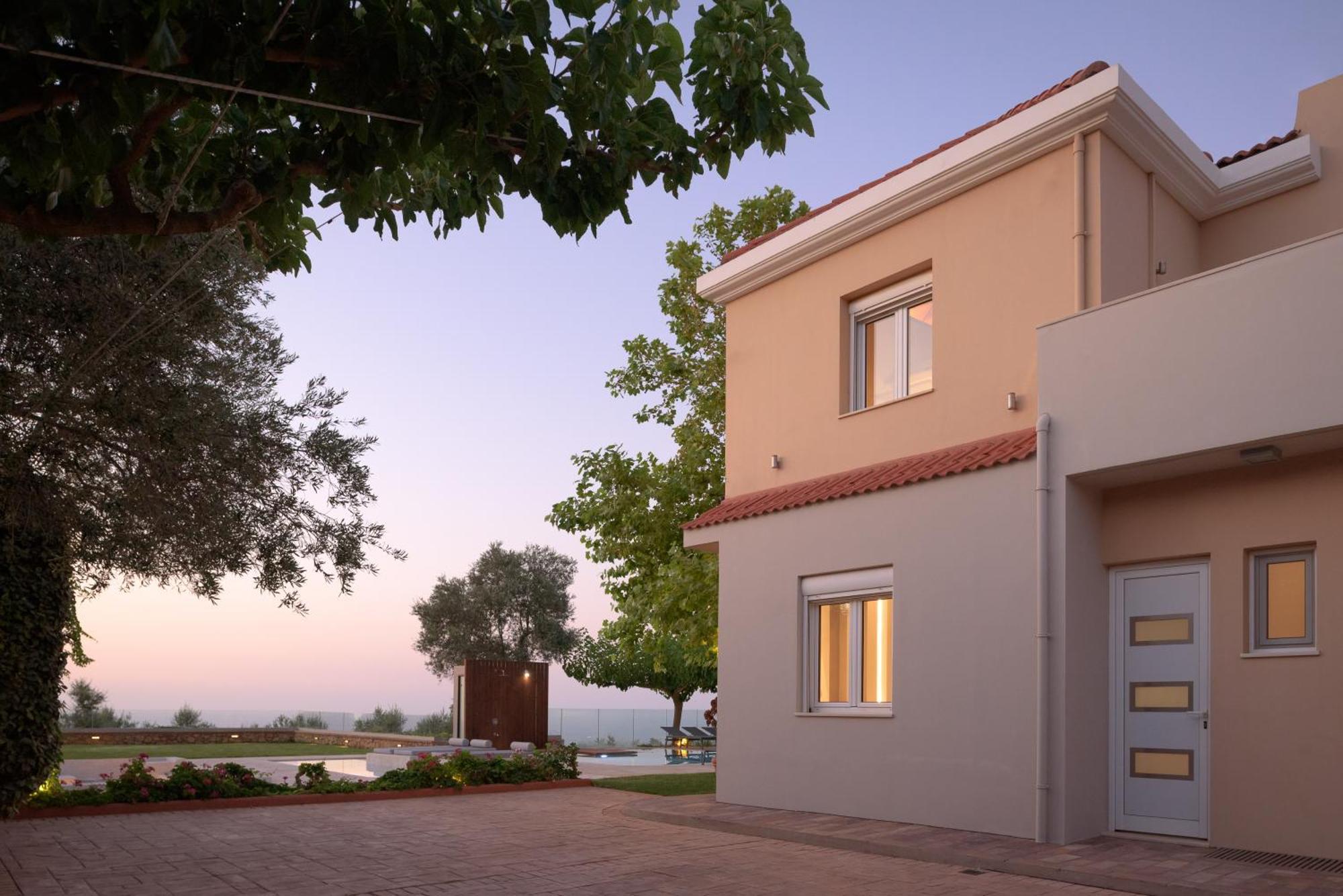Thetree Villa, With Heated Pool & Spa Whirlpool Gállos Exterior foto
