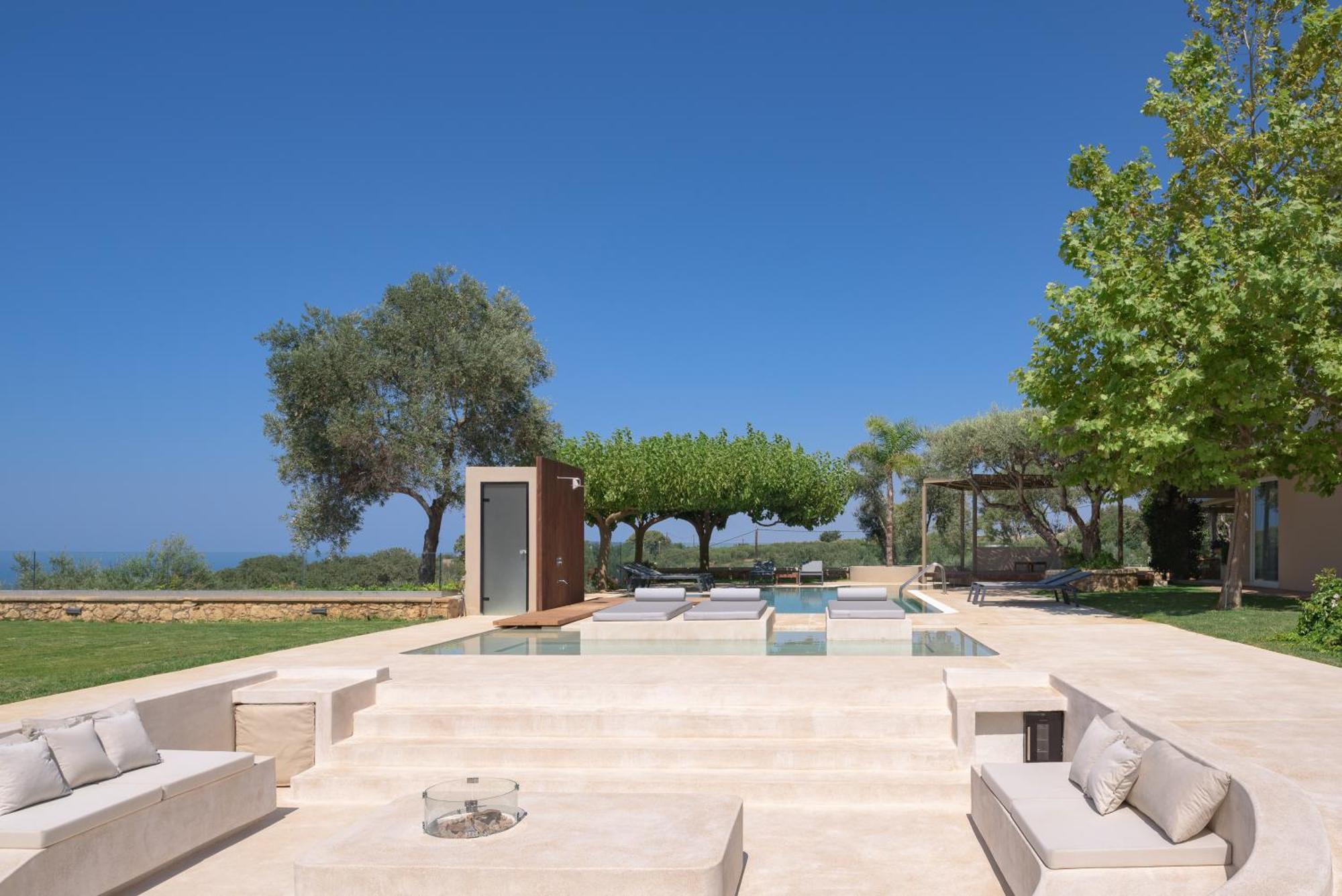 Thetree Villa, With Heated Pool & Spa Whirlpool Gállos Exterior foto