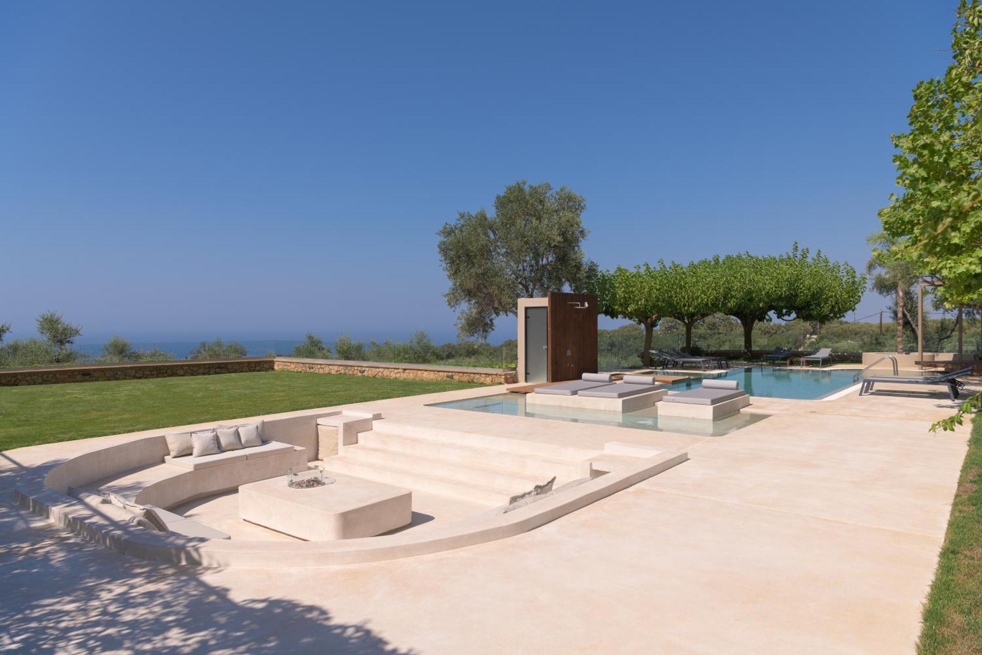 Thetree Villa, With Heated Pool & Spa Whirlpool Gállos Exterior foto
